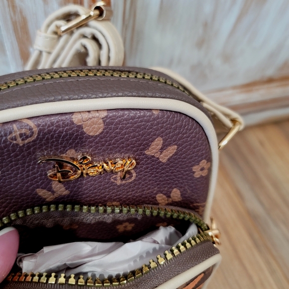 NWT Disney Minnie Mouse Crossbody - Picture 9 of 11